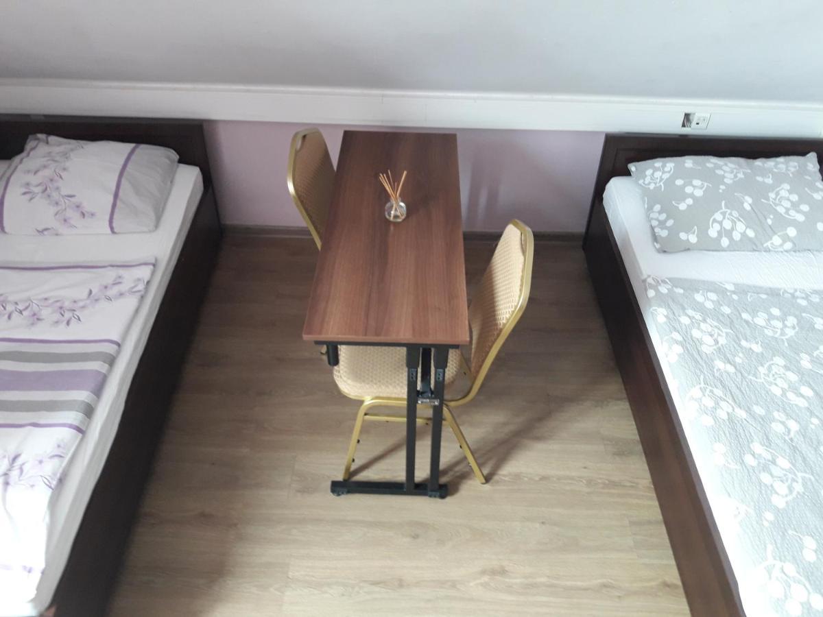 בידגוז'יז' Hostel Palacyk מראה חיצוני תמונה