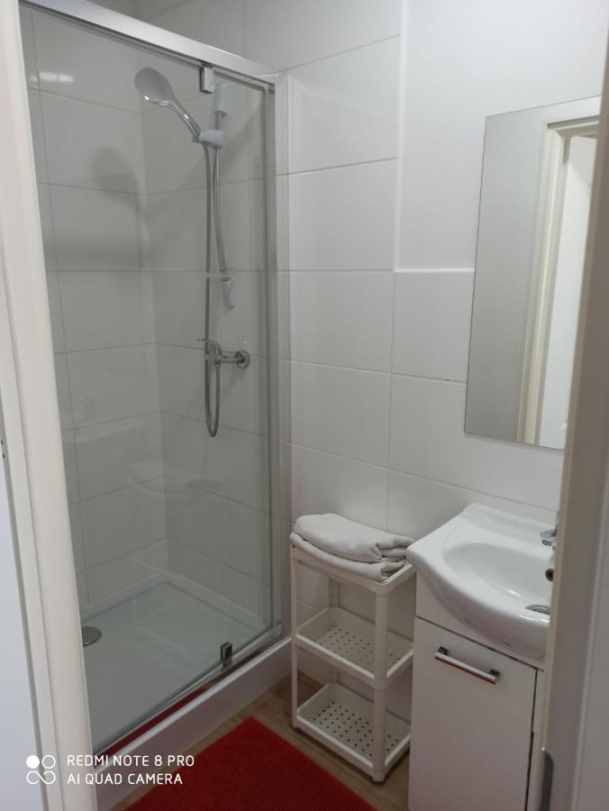 בידגוז'יז' Hostel Palacyk מראה חיצוני תמונה