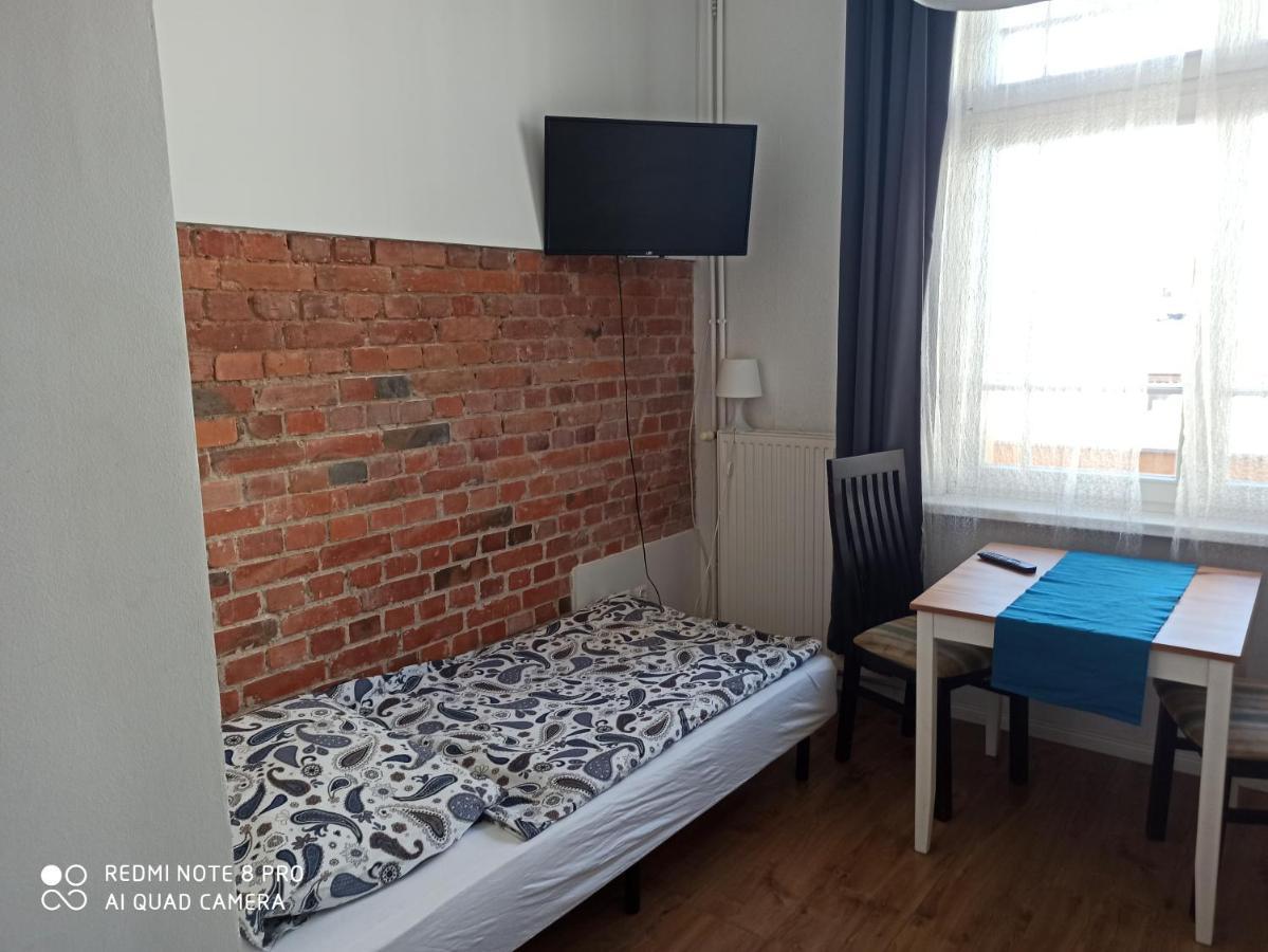 בידגוז'יז' Hostel Palacyk מראה חיצוני תמונה